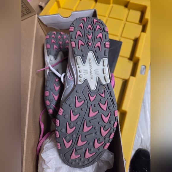 Skechers size 7 pink white gray Sportie - Picture 5 of 6